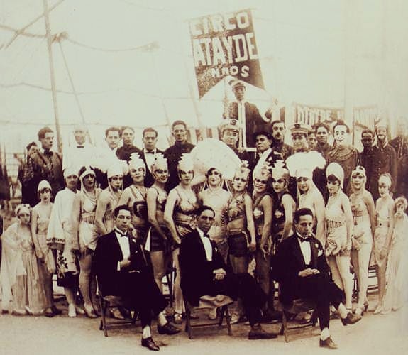 Elenco histórico de Circo Atayde Hermanos